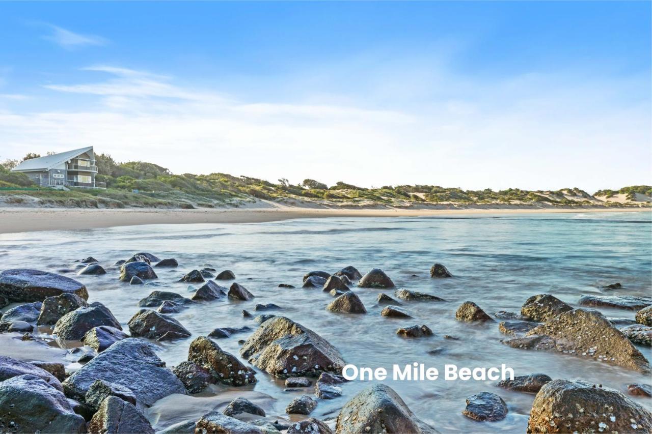 The Oasis At One Mile Beach Nelson Bay Exterior foto